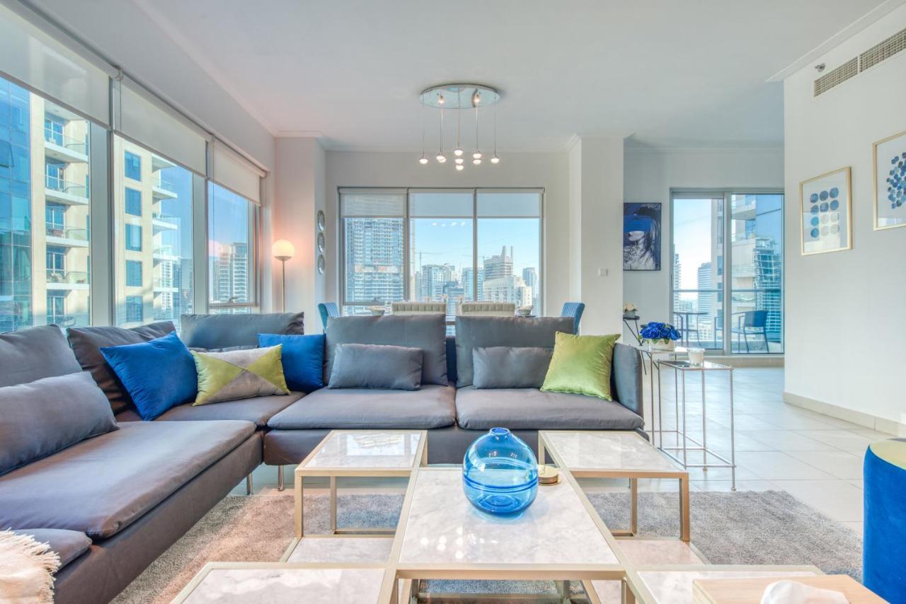 Maison Privee - Marina Promenade Apartment